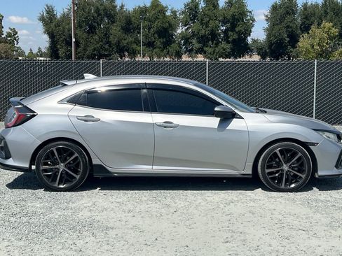 Used 2020 Honda Civic Sport image 9