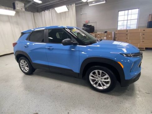 Certified 2024 Chevrolet TrailBlazer LS w/ LS Convenience Package image 3