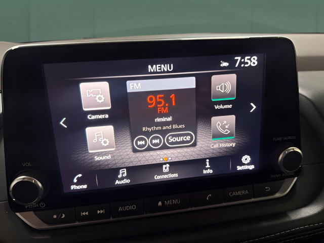 Used 2022 Nissan Rogue SV AWD/4WD image 19
