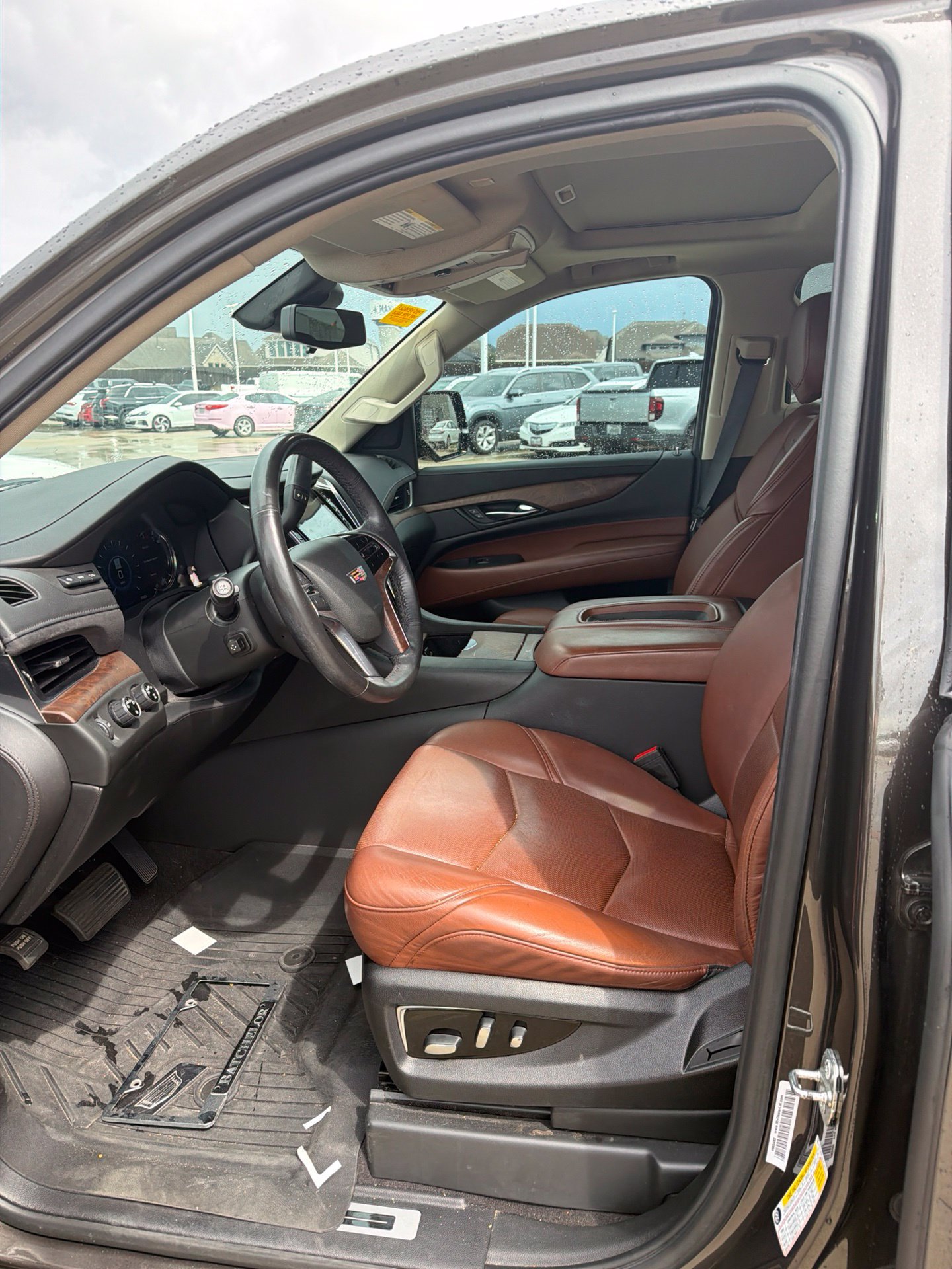 Used 2020 Cadillac Escalade Luxury AWD/4WD image 11