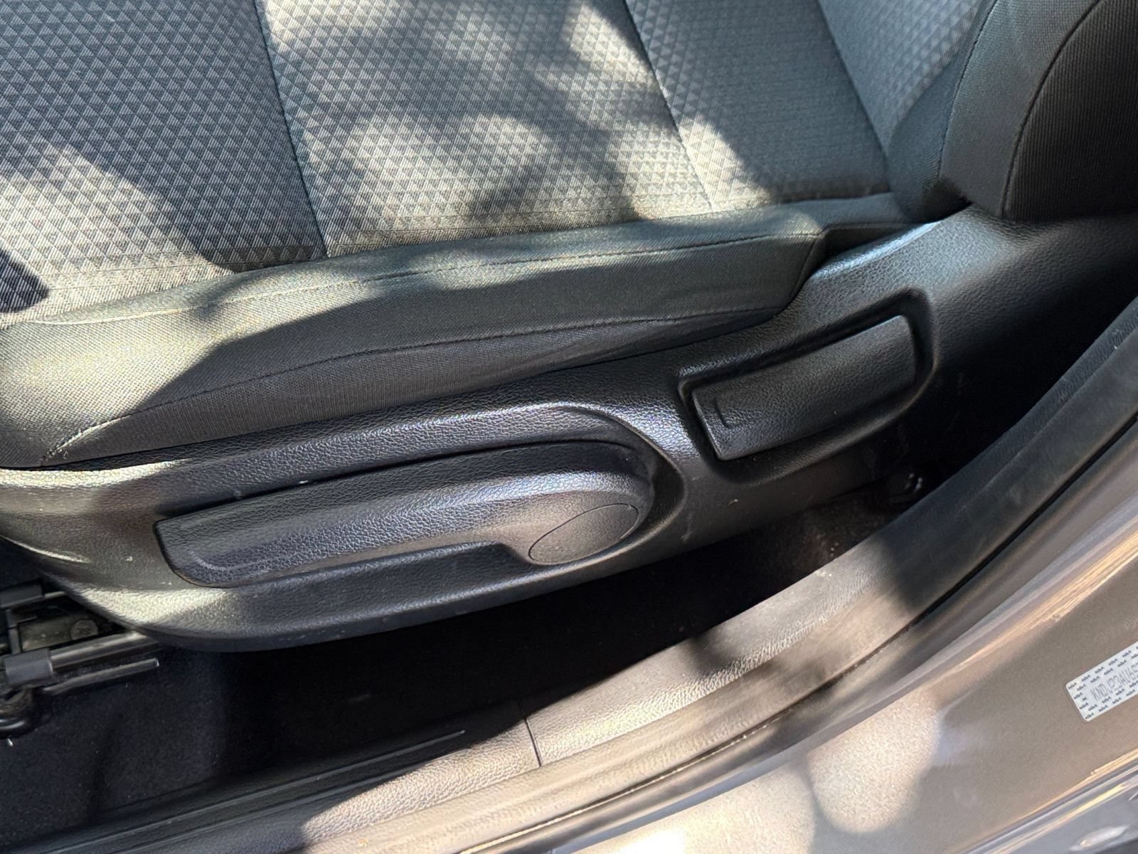 Used 2025 Kia Soul LX w/ LX Technology Package FWD image 21
