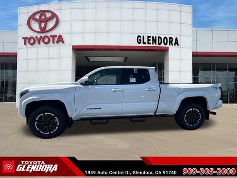 New 2026 Toyota Tacoma TRD Sport w/ TRD Sport Premium Package AWD/4WD image 6
