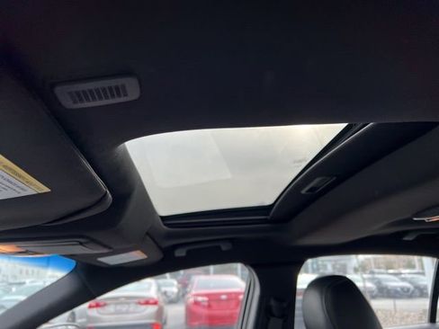 Used 2015 Ford Taurus SEL w/ Equipment Group 201A image 24