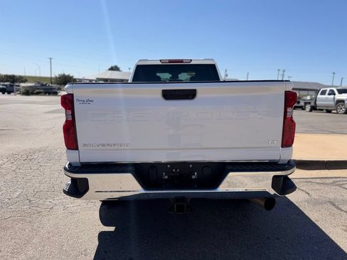Used 2025 Chevrolet Silverado 2500 LT w/ Convenience Package AWD/4WD image 5