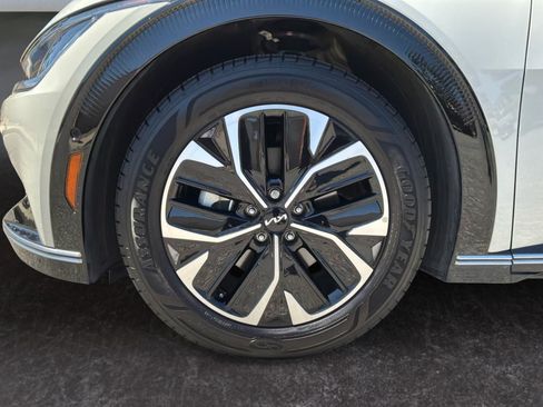 Used 2023 Kia EV6 Wind w/ Wind Technology Package RWD image 9