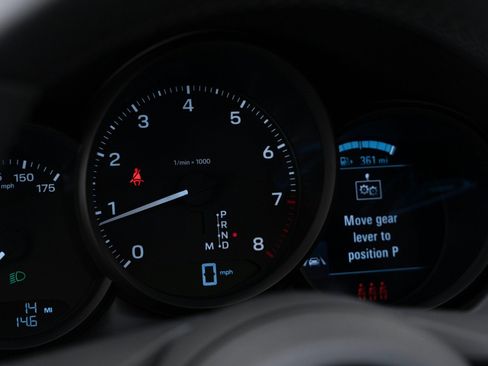 Certified 2025 Porsche Macan image 23