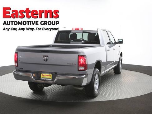 Used 2019 RAM 1500 Classic SLT AWD/4WD image 38