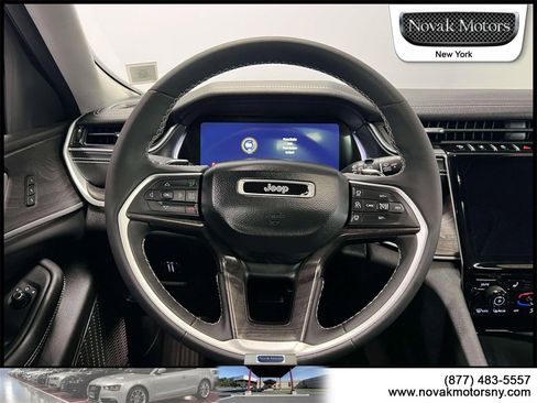 Used 2023 Jeep Grand Cherokee L Limited image 16