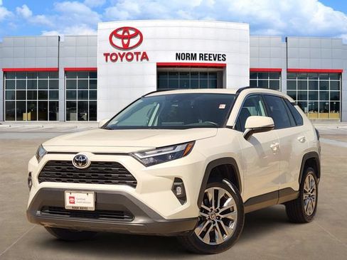 Used 2022 Toyota RAV4 XLE Premium FWD image 1