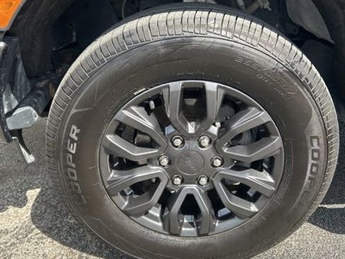 Used 2019 Ford Ranger XLT w/ Equipment Group 302A Luxury AWD/4WD image 14