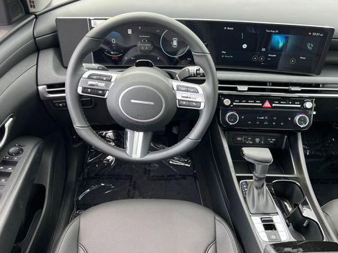 New 2025 Hyundai Tucson SEL image 12