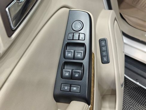 Used 2017 GMC Yukon Denali w/ Open Road Package AWD/4WD image 62