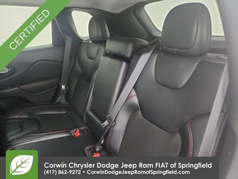 Used 2022 Jeep Cherokee Trailhawk w/ Trailer Tow Group AWD/4WD image 28