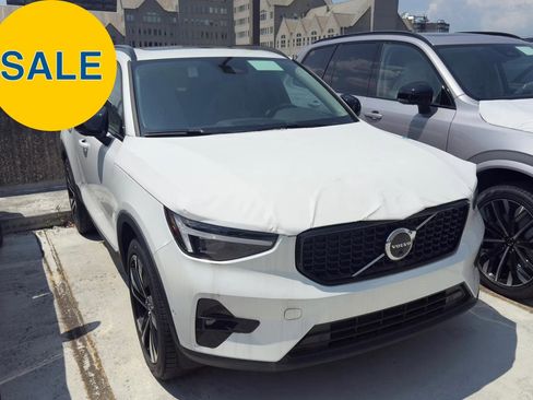 New 2025 Volvo XC40 B5 Ultra w/ Climate Package image 1