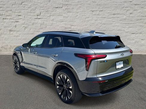 Used 2025 Chevrolet Blazer EV RS AWD/4WD image 3