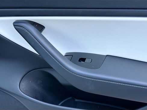 Used 2020 Tesla Model 3 RWD image 24