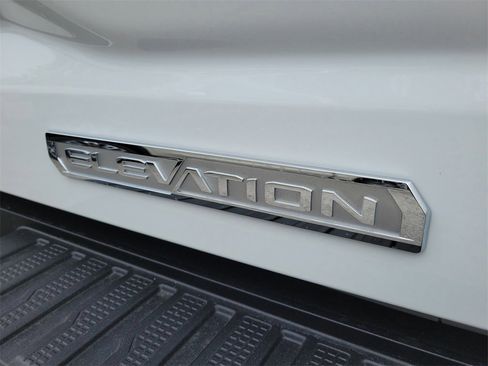 New 2026 GMC Sierra 1500 Elevation image 10