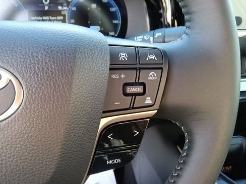 New 2026 Toyota Crown XLE image 18