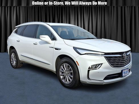 Certified 2024 Buick Enclave Essence AWD/4WD image 1