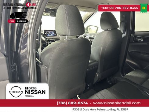 Used 2020 Mitsubishi Eclipse Cross SE image 28