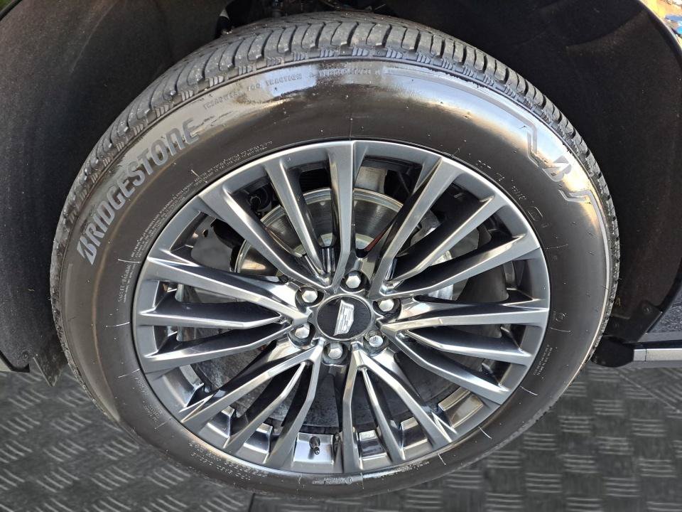 Certified 2025 Cadillac Escalade Sport Platinum w/ LPO, Floor Liner Package AWD/4WD image 21