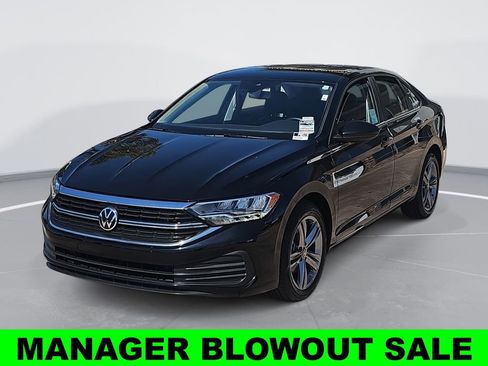 Used 2024 Volkswagen Jetta SE FWD image 7