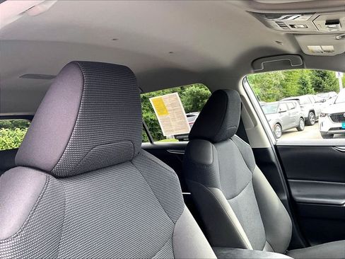 Certified 2024 Toyota RAV4 LE AWD/4WD image 22