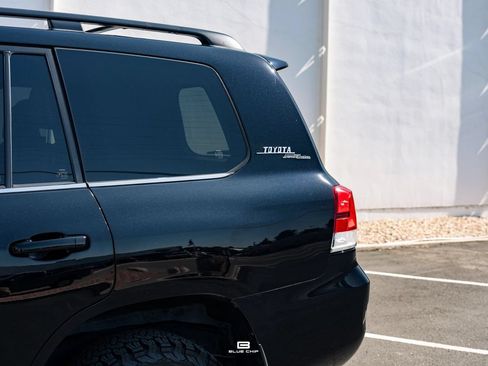 Used 2020 Toyota Land Cruiser Heritage Edition AWD/4WD image 9