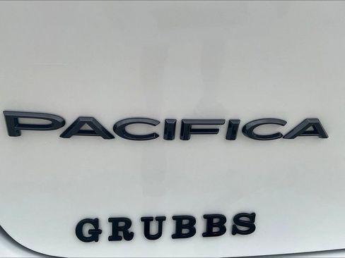New 2026 Chrysler Pacifica Select image 39
