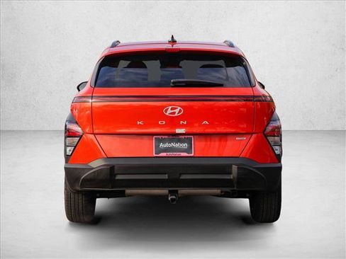 Certified 2025 Hyundai Kona SEL image 6