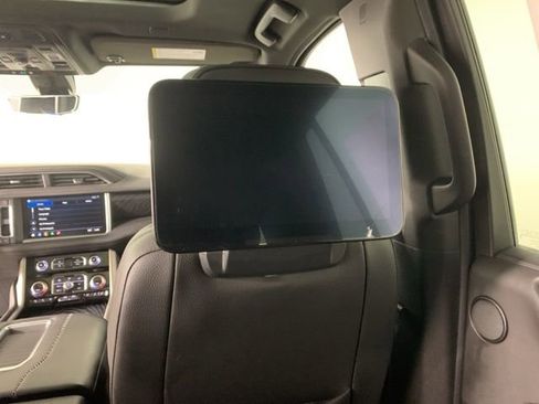 Used 2021 GMC Yukon Denali w/ Denali Premium Package AWD/4WD image 36