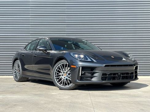 New 2026 Porsche Panamera 4 image 9
