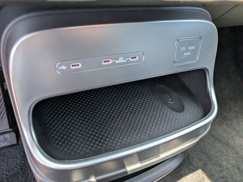 New 2026 Hyundai Ioniq 9 SE image 32