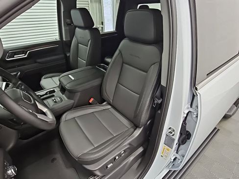 New 2026 GMC Sierra 2500 Denali w/ Denali Reserve Package image 28