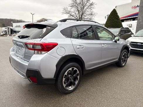Used 2023 Subaru Crosstrek 2.0i Premium image 5