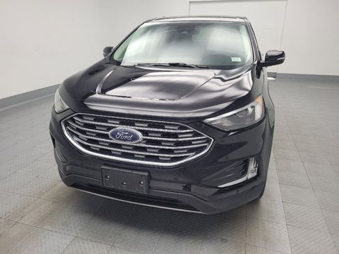 Used 2024 Ford Edge Titanium image 15