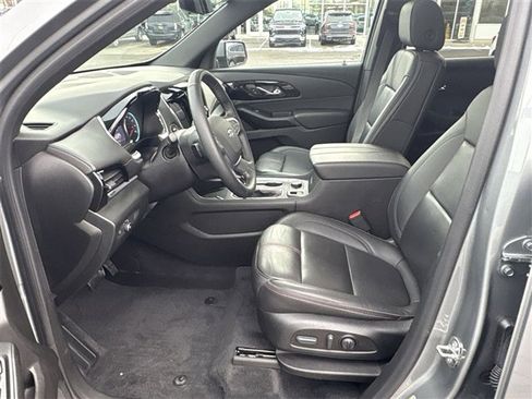 Certified 2023 Chevrolet Traverse RS image 18