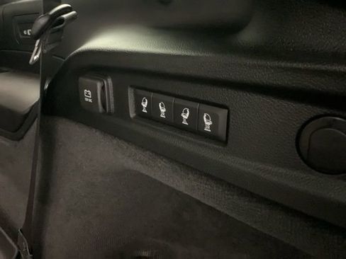 Used 2021 Jeep Grand Cherokee L Overland w/ Luxury Tech Group IV image 34