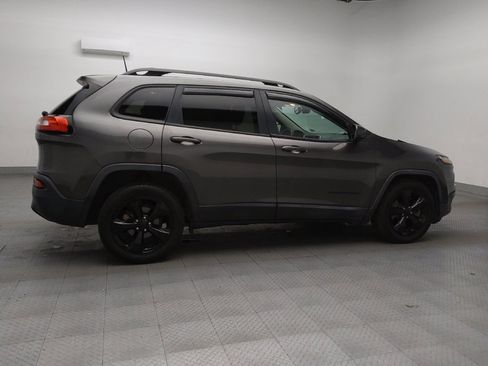 Used 2018 Jeep Cherokee Limited w/ High Altitude Package image 10