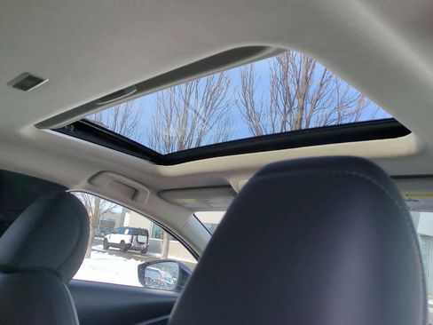 Used 2024 MAZDA CX-30 AWD 2.5 S w/ Preferred Package image 21