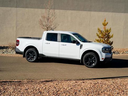 Certified 2024 Ford Maverick Lariat w/ Black Appearance Package image 2