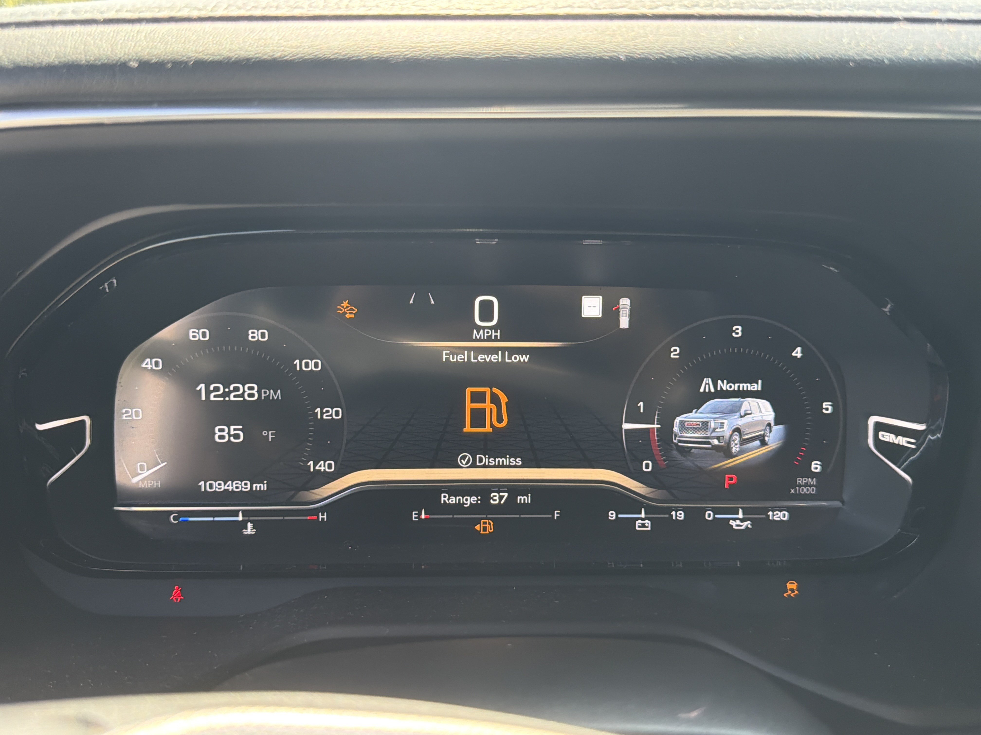 Used 2023 GMC Yukon Denali RWD image 19