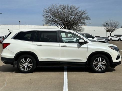 Used 2017 Honda Pilot EX-L image 4
