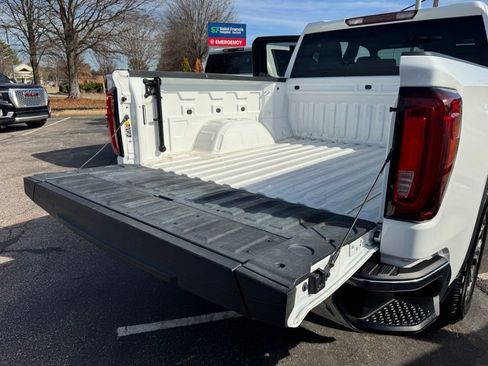 Used 2022 GMC Sierra 1500 SLT w/ SLT Convenience Package image 37