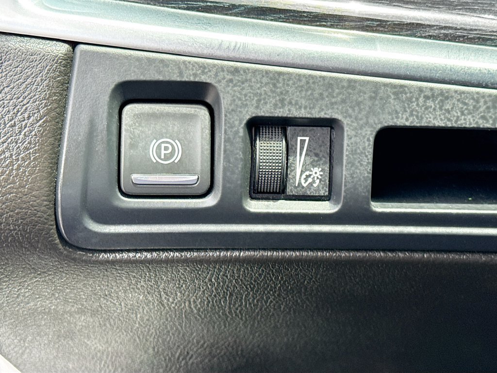 Used 2024 Cadillac XT5 Premium Luxury FWD image 11