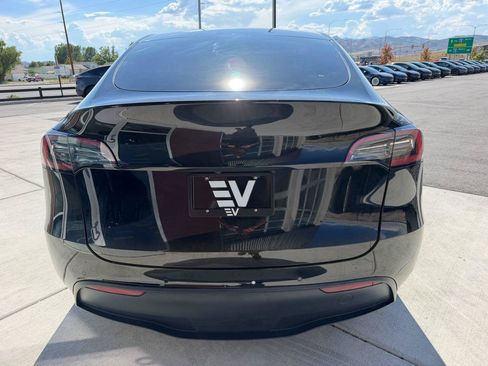 Used 2022 Tesla Model Y Performance AWD/4WD image 7