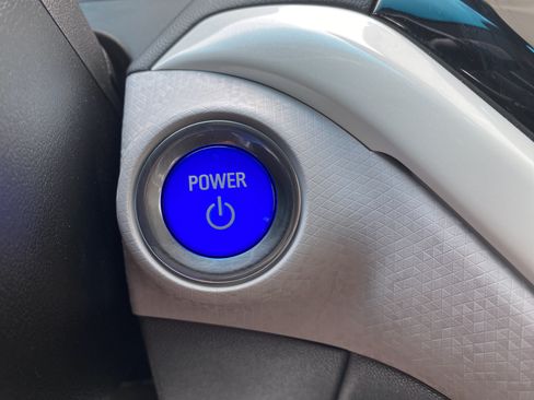 Used 2020 Chevrolet Bolt LT FWD image 25