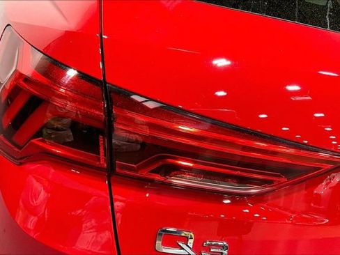 Certified 2022 Audi Q3 2.0T Premium w/ Convenience Package AWD/4WD image 27