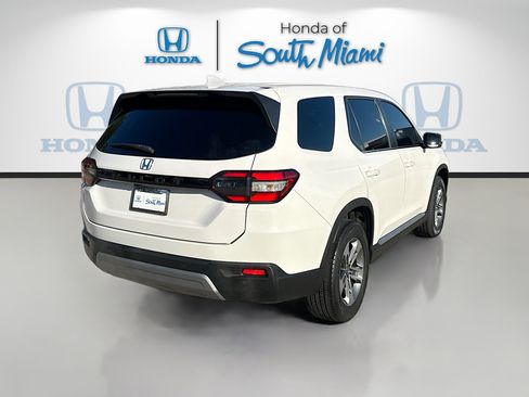 Used 2023 Honda Pilot EX-L image 7