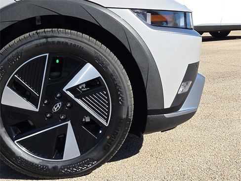 New 2026 Hyundai Ioniq 5 SE image 5